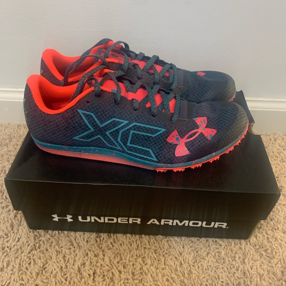 Under Armour Shoes - Under Armour Spikeless running shoes